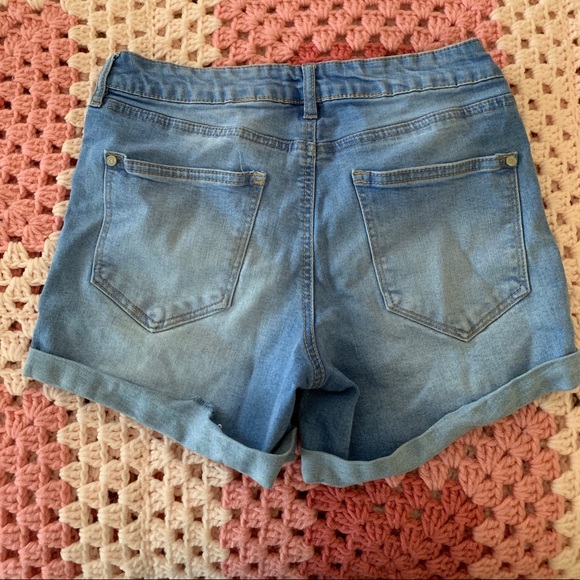 Light Wash Jean Shorts - Picture 2 of 3